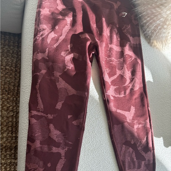 Gymshark Adapt Camo Seamless Sports Set - Savanna | Cherry Brown - Picture 7 of 7
